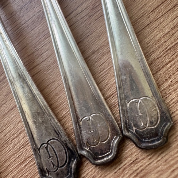 Set of 5 Vintage Governor Clinton Silverplate Teaspoons – Antique Monogrammed Fl - Picture 2 of 4
